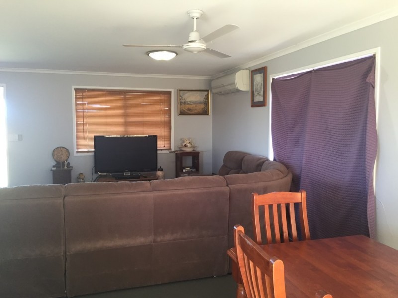 80 Sandalwood Avenue South, Dalby QLD 4405