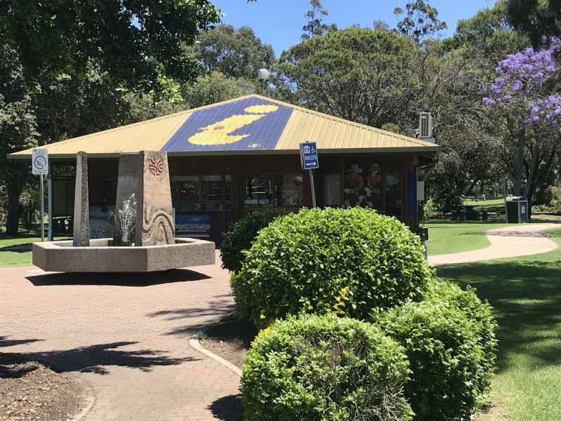 29 Henry Lawson Place, Dalby QLD 4405