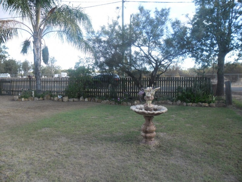 31 Hawkins street, Miles QLD 4415