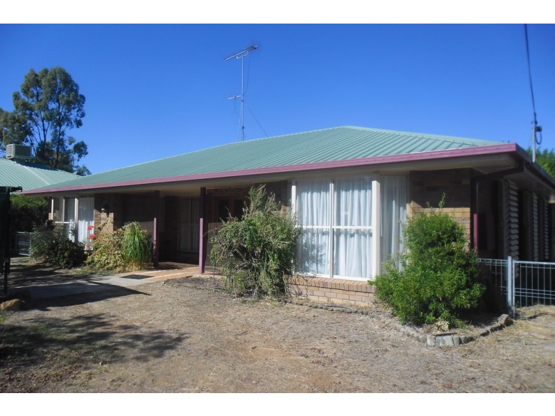 72 Daisy street, Miles QLD 4415