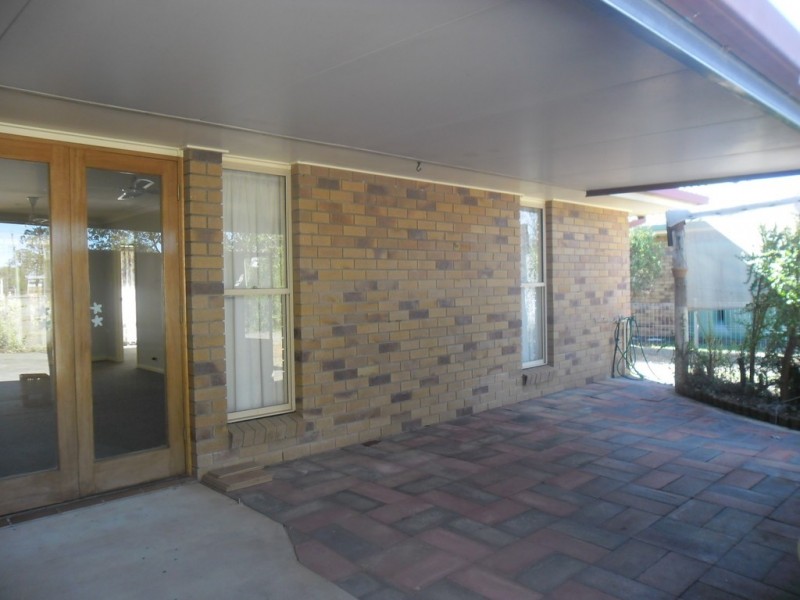 72 Daisy street, Miles QLD 4415