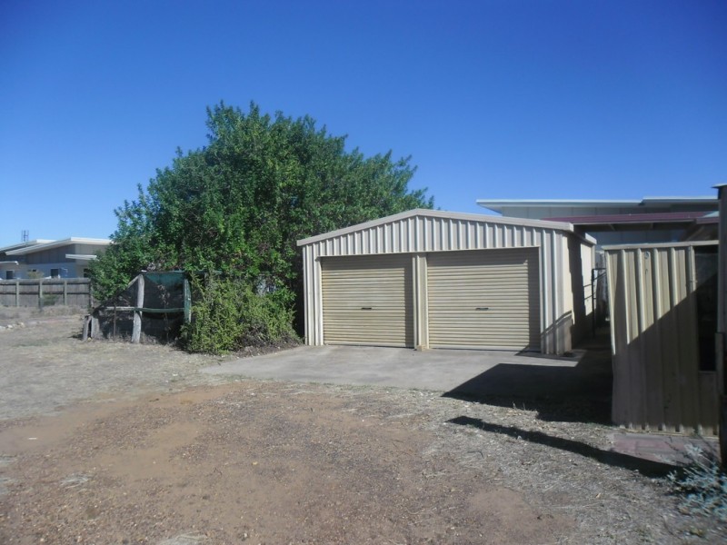 72 Daisy street, Miles QLD 4415