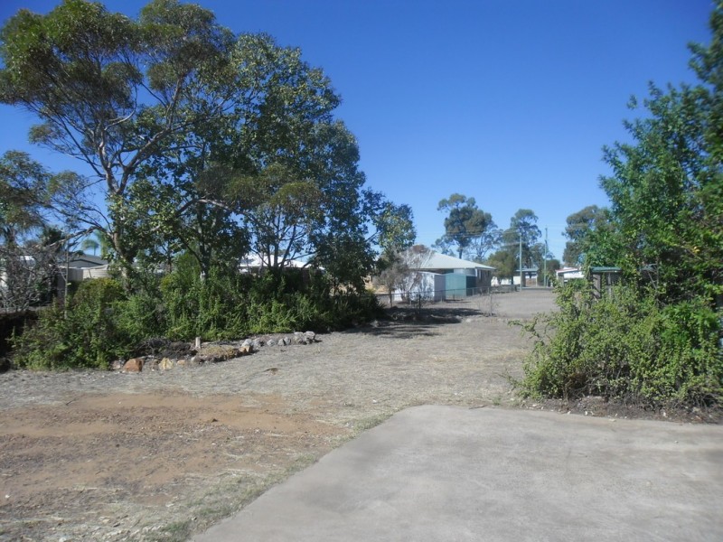 72 Daisy street, Miles QLD 4415