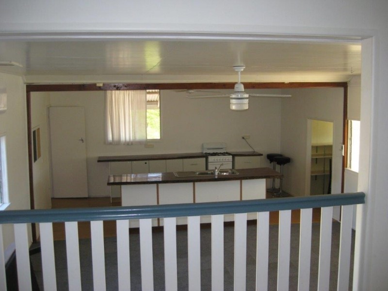 27 Wolsey Street, Taroom QLD 4420