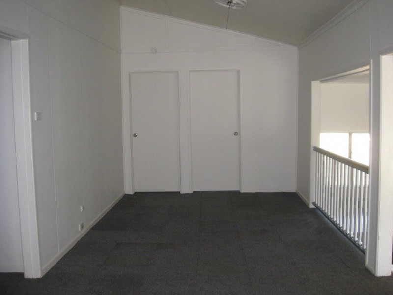 27 Wolsey Street, Taroom QLD 4420