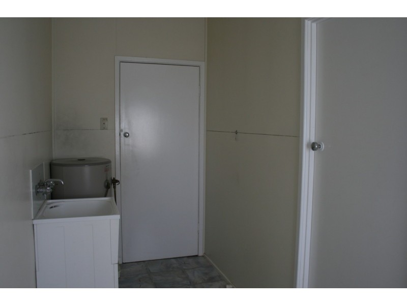 4/15 Eleanor Street, Miles QLD 4415