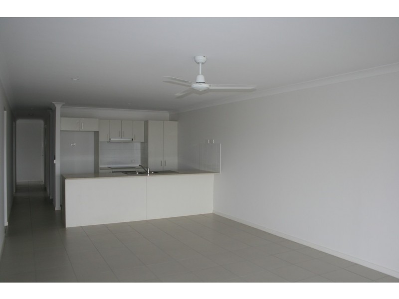 10 DOGWOOD COURT, Miles QLD 4415