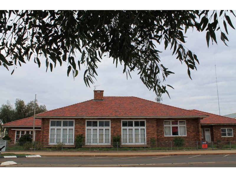 14 Louise Street, Cunnamulla QLD 4490