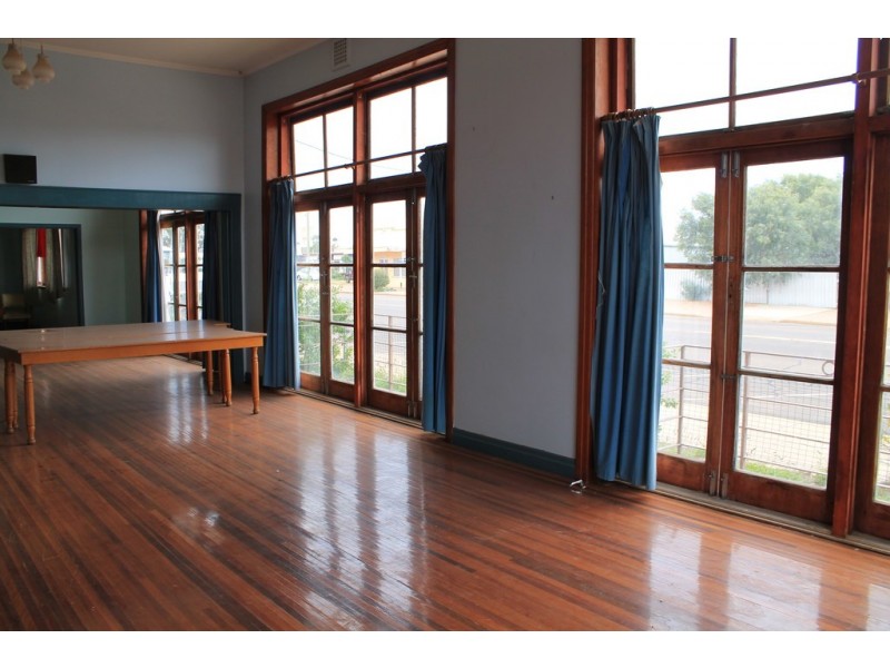 14 Louise Street, Cunnamulla QLD 4490