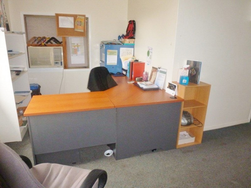 42 William Street, Surat QLD 4417