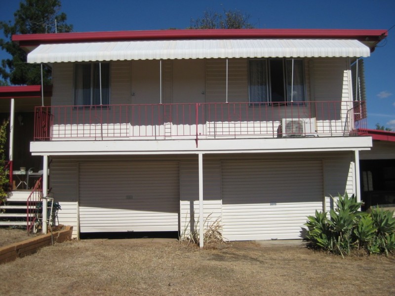 38 Hutton Street, Taroom QLD 4420