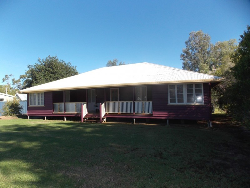 26 DAISY STREET, Blackall QLD 4472