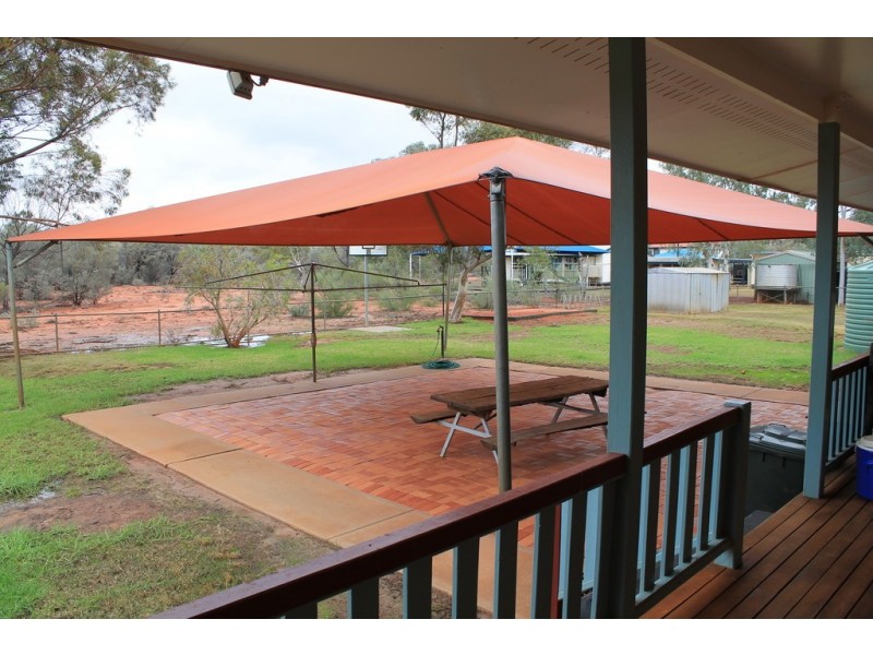 10 Emu Street, Eulo QLD 4491