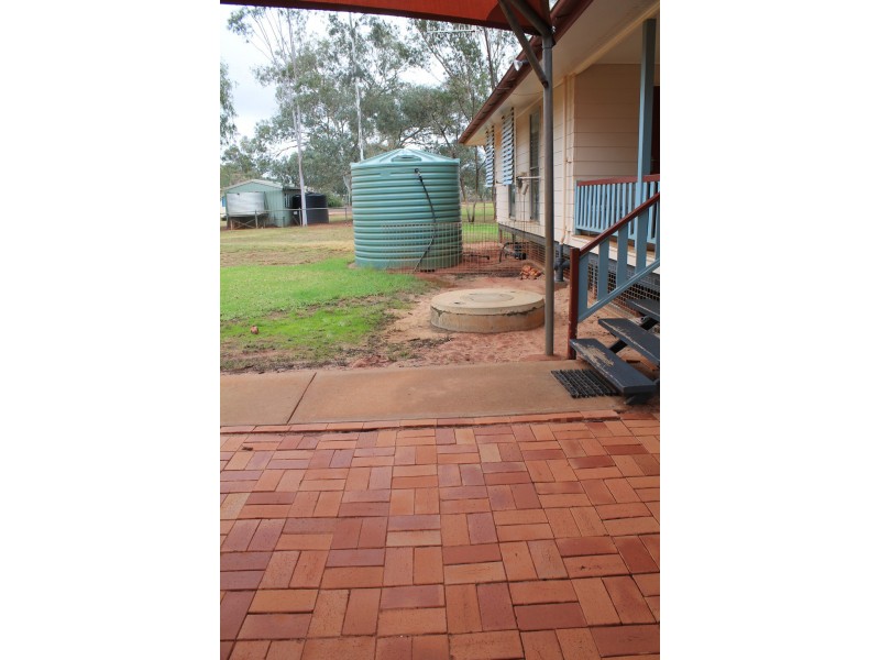 10 Emu Street, Eulo QLD 4491