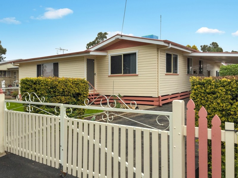 128 Edward Street, Dalby QLD 4405