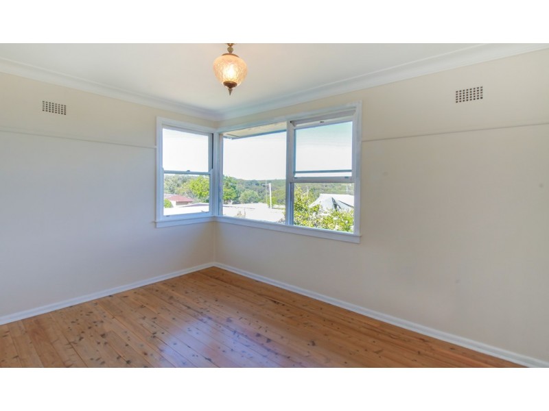 42 Mansion Point Rd, Grays Point NSW 2232