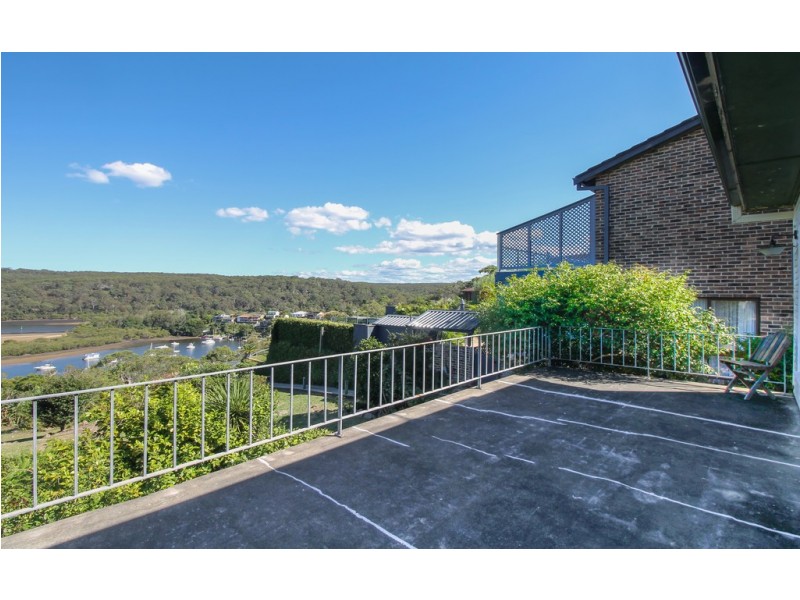 42 Mansion Point Rd, Grays Point NSW 2232