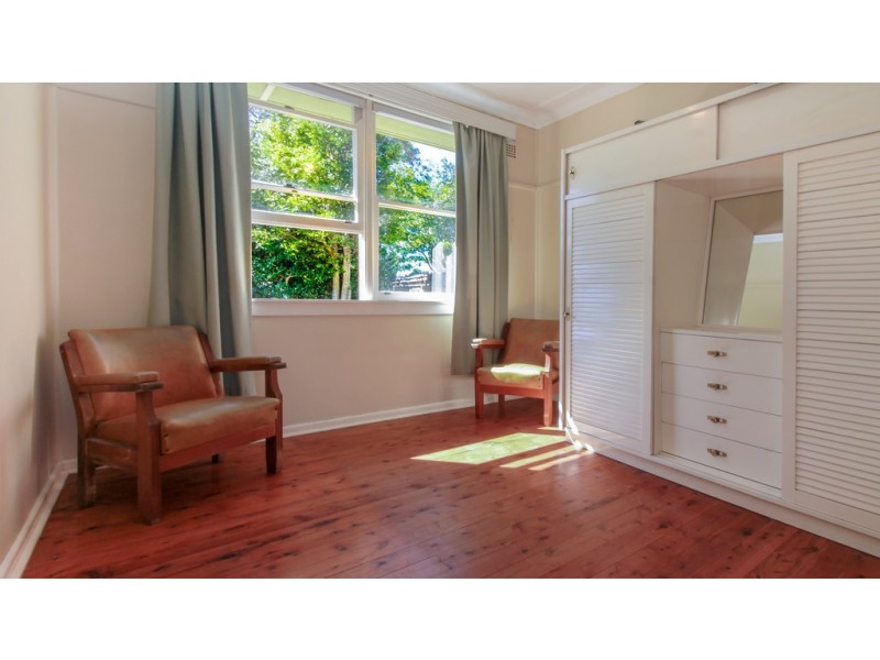 42 Mansion Point Rd, Grays Point NSW 2232