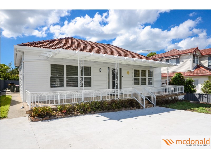 12 Kirrawee Avenue, Kirrawee NSW 2232