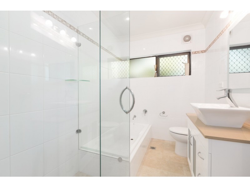 18 Valley Way, Gymea Bay NSW 2227