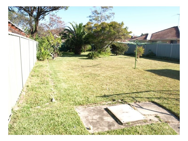 7 Chruchill Avenue, Kirrawee NSW 2232