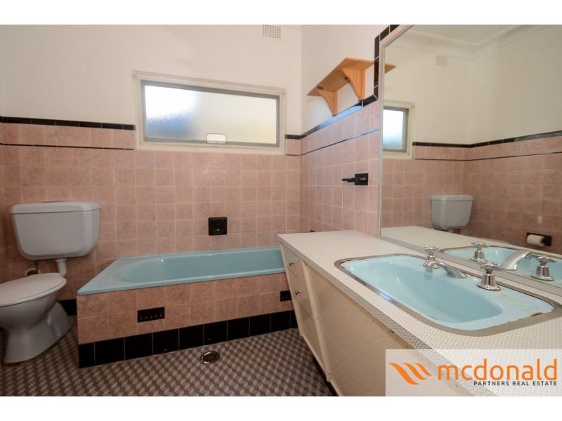 20 Bondell Ave, Gymea NSW 2227