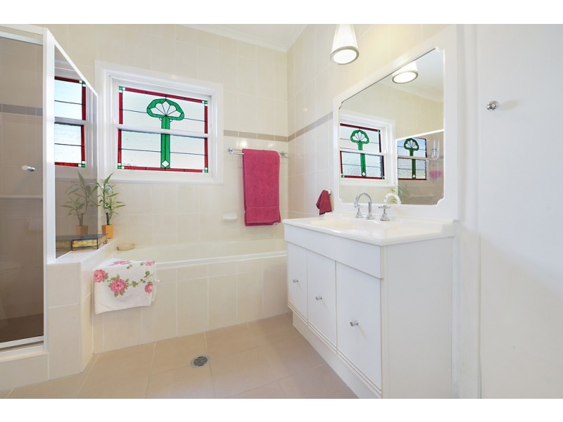 102 Holt Road, Sylvania NSW 2224