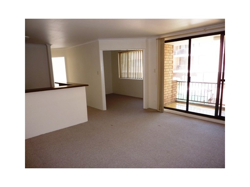 8/125 Oak, Kirrawee NSW 2232