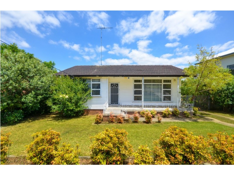 11 Gillham Avenue, Caringbah South NSW 2229