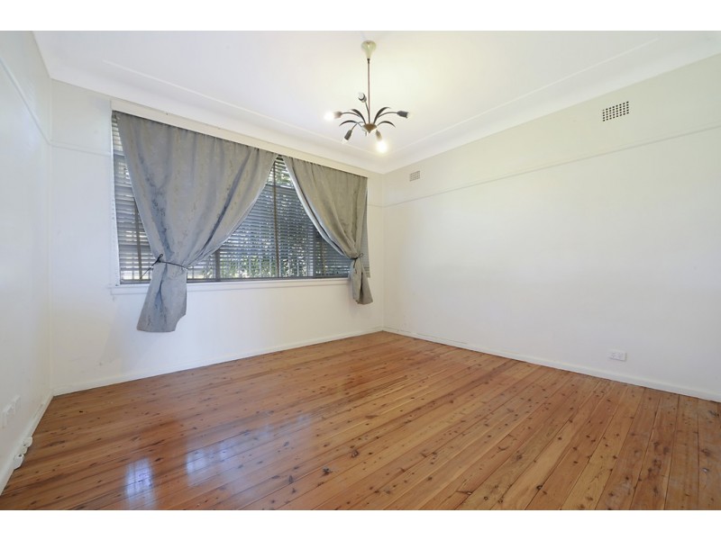 11 Gillham Avenue, Caringbah South NSW 2229