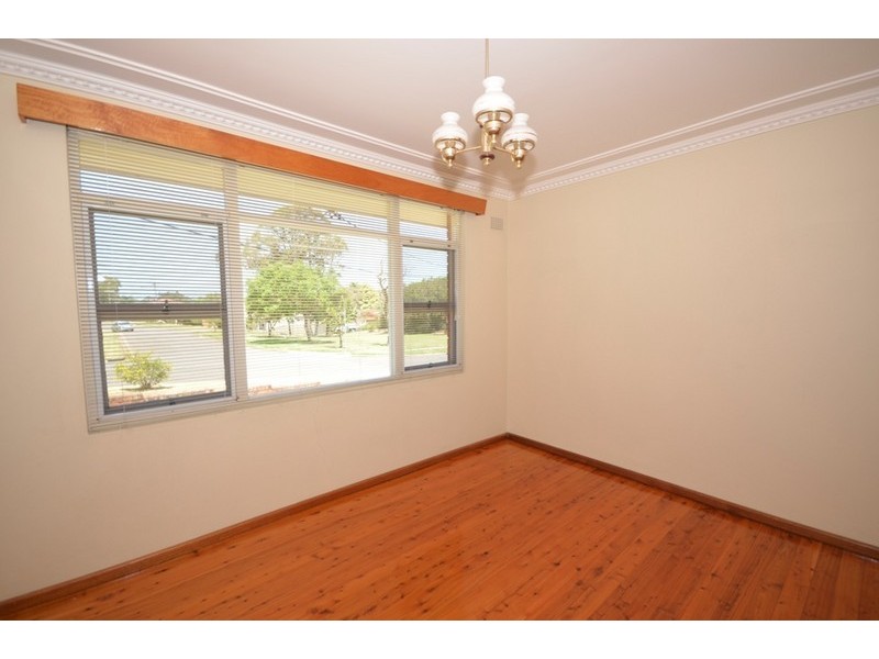 3 Balgang Ave, Kirrawee NSW 2232