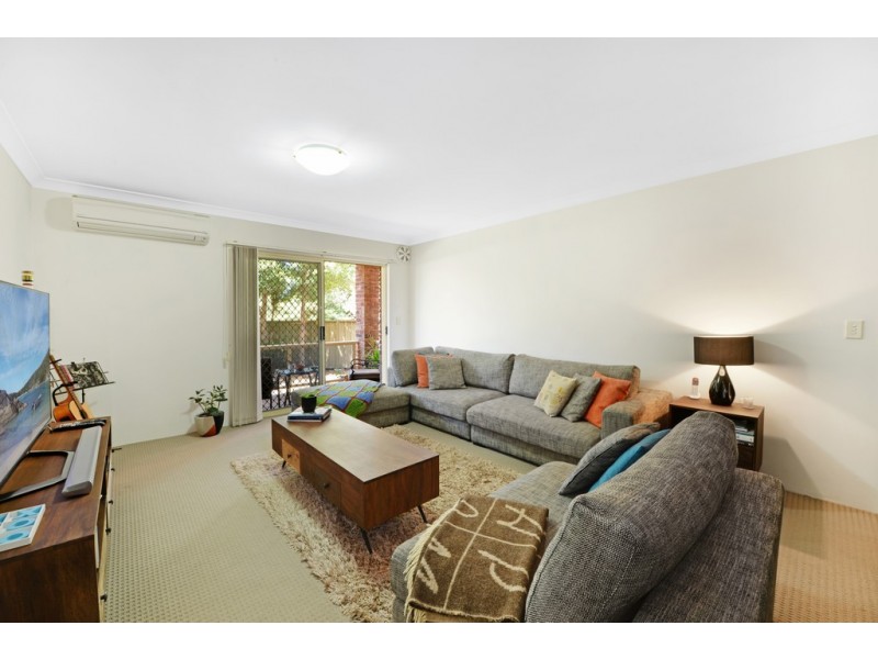 2/10-14 Warburton Street, Gymea NSW 2227
