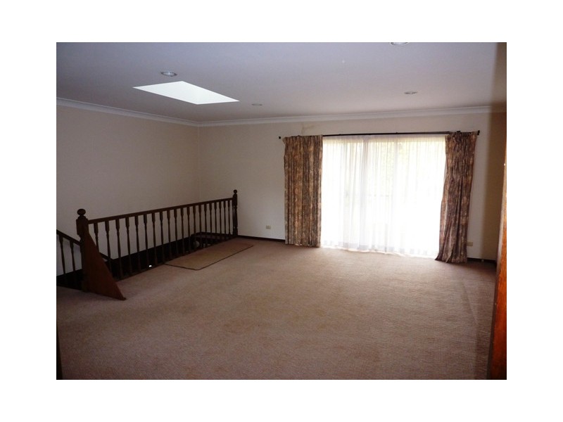 7 Wanganui Road, Kirrawee NSW 2232