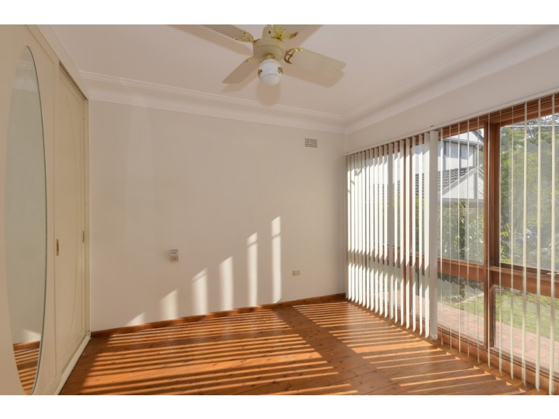 51 Bunarba Road, Gymea Bay NSW 2227