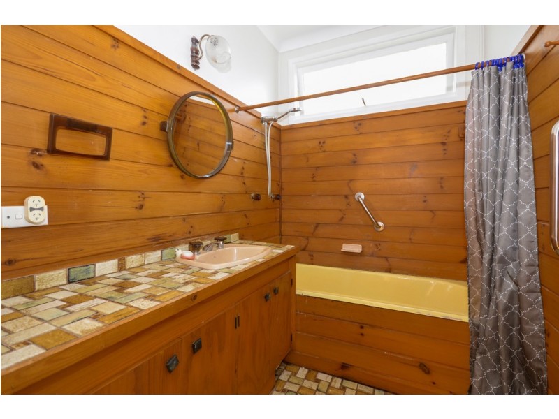 51 Bunarba Road, Gymea Bay NSW 2227