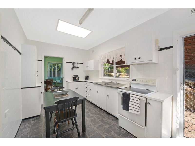 1 Noyana Avenue, Grays Point NSW 2232