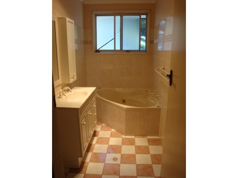 59 Gore Avenue, Kirrawee NSW 2232