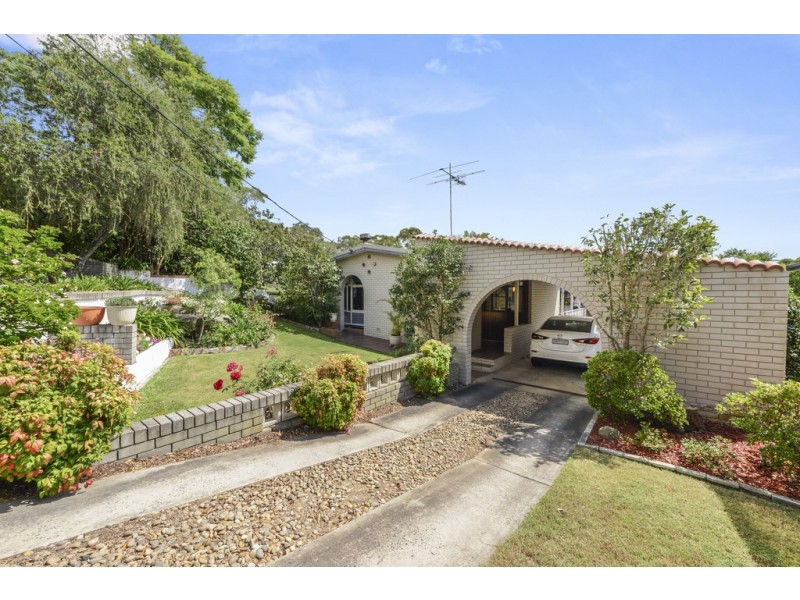 33 Warren Avenue, Grays Point NSW 2232