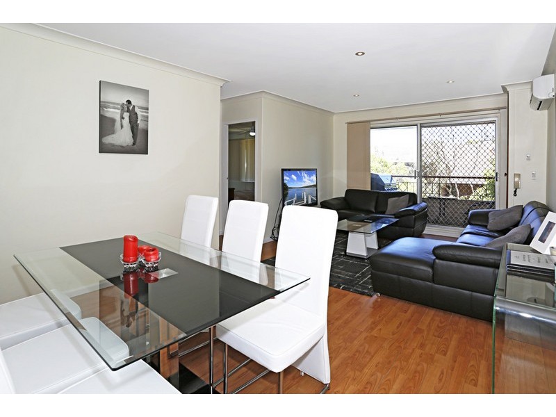 9/2-4 Curtis Street, Caringbah NSW 2229