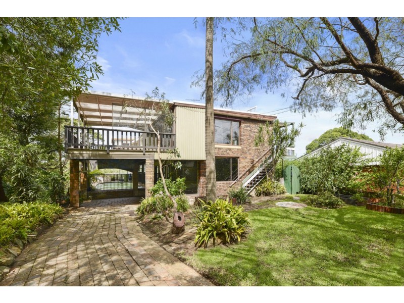 2 Coolgardie Place, Sutherland NSW 2232