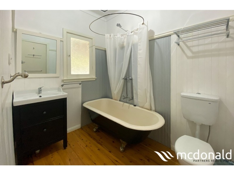 14 Dameeli Avenue, Kirrawee NSW 2232