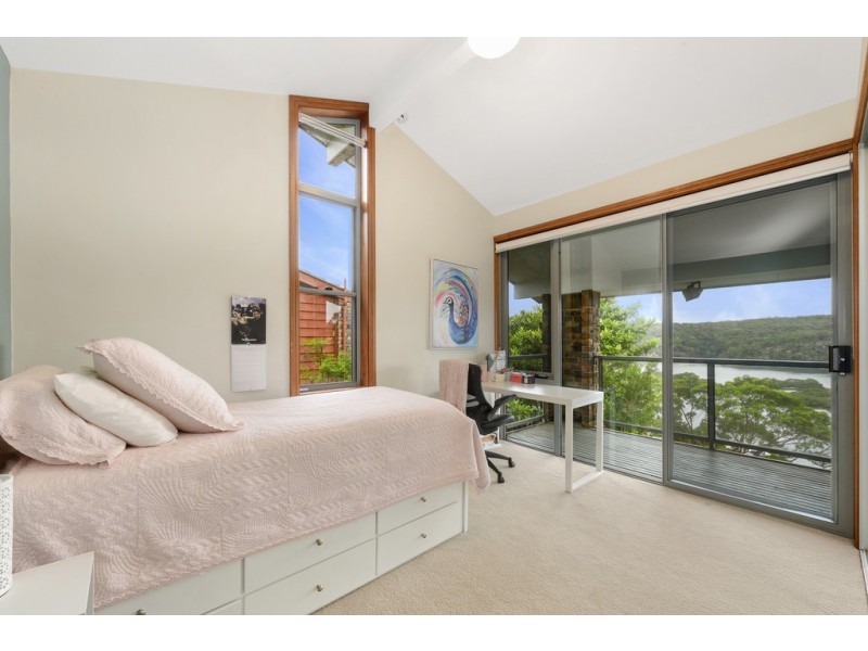 38 Mansion Point Rd, Grays Point NSW 2232