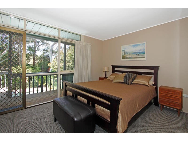 10 Wanganui Road, Kirrawee NSW 2232