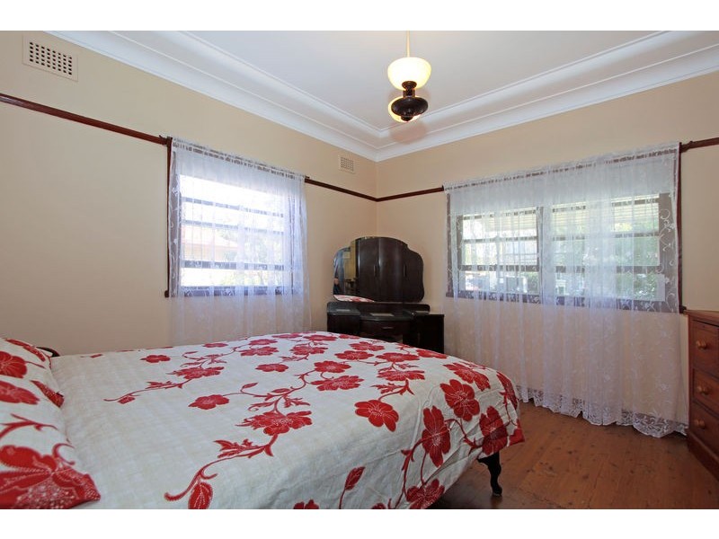 8 Walker Avenue, Gymea NSW 2227