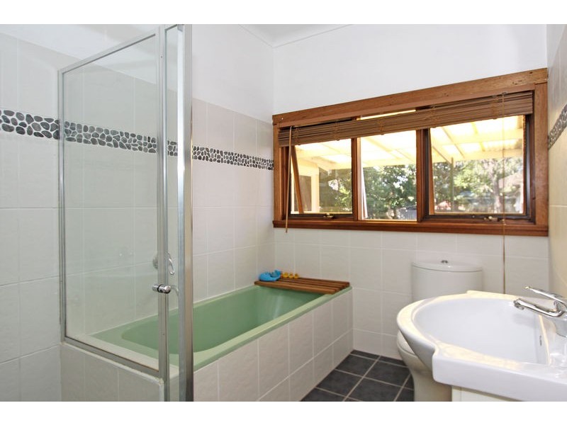 8 Walker Avenue, Gymea NSW 2227