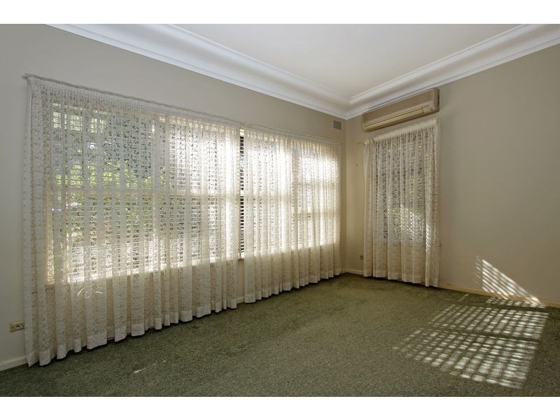 8 Calga Place, Sylvania NSW 2224