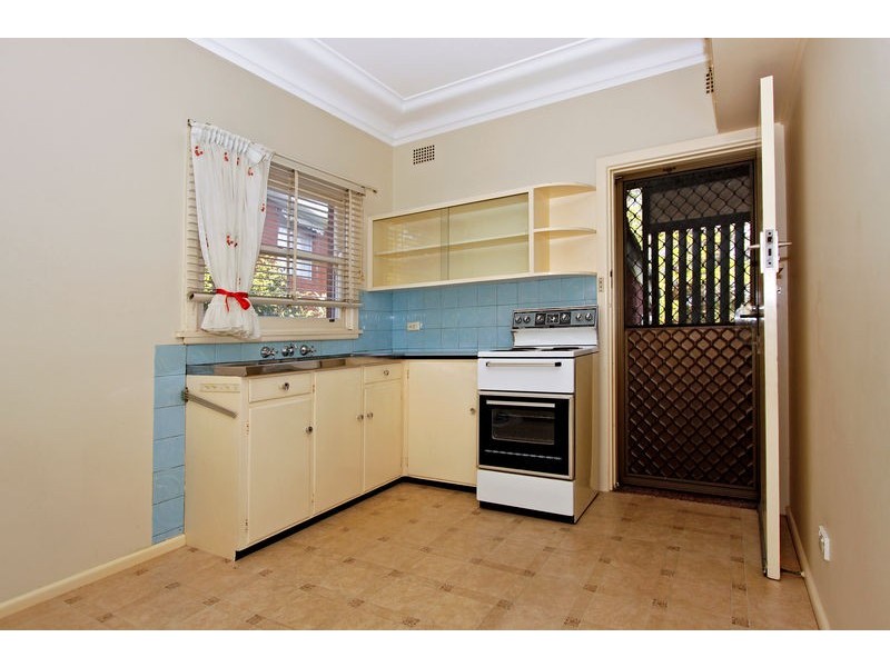 8 Calga Place, Sylvania NSW 2224