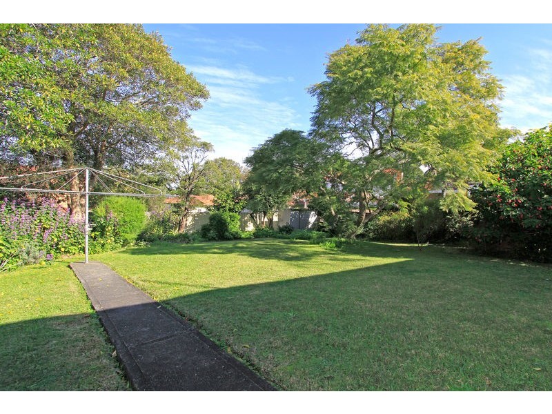 8 Calga Place, Sylvania NSW 2224