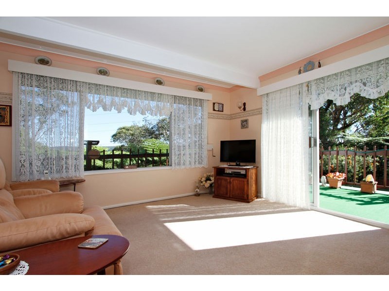 6 Crest Place, Engadine NSW 2233