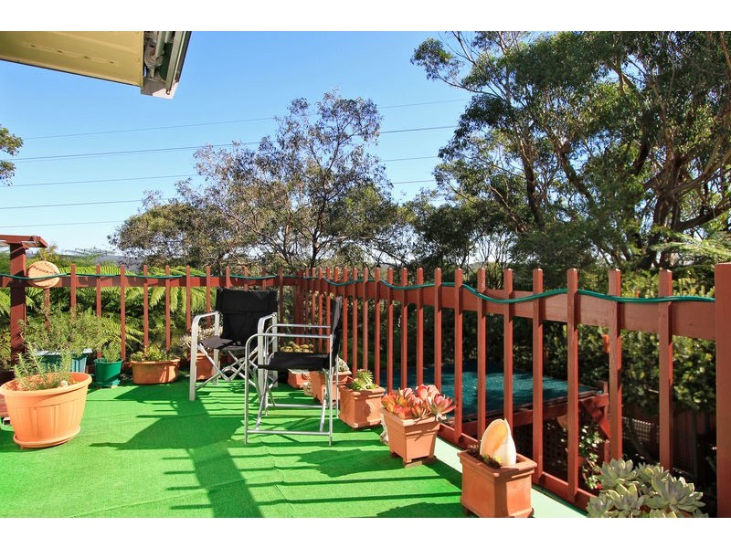 6 Crest Place, Engadine NSW 2233